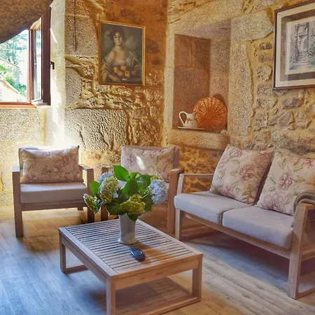 Casa Dos Amos En Costa Da Morte. A Coruna Ponteceso