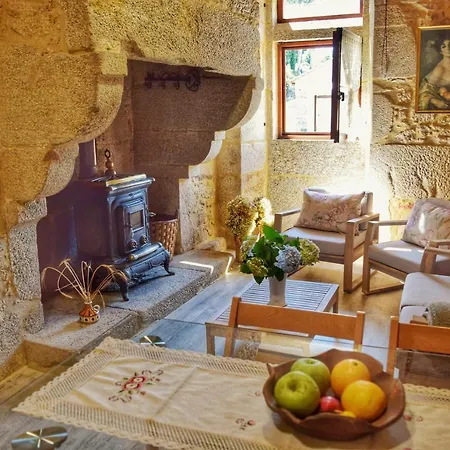 Casa Dos Amos En Costa Da Morte. A Coruna Ponteceso