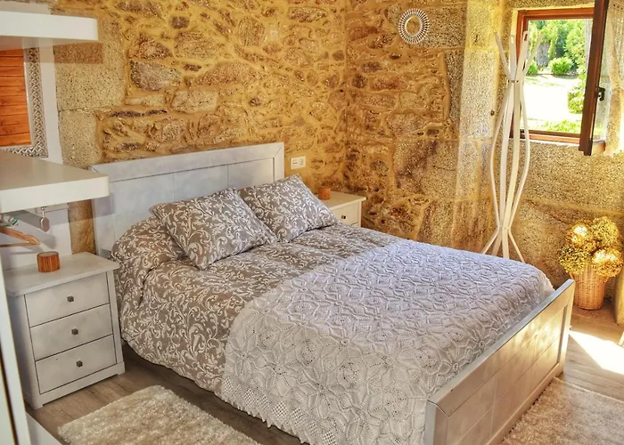 Casa Dos Amos En Costa Da Morte. A Coruna * Ponteceso