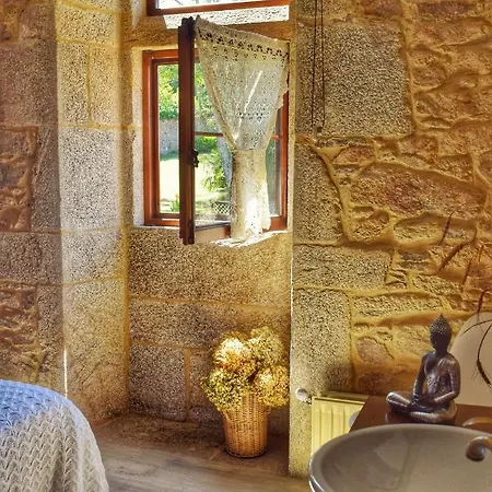 Casa Dos Amos En Costa Da Morte. A Coruna * Ponteceso