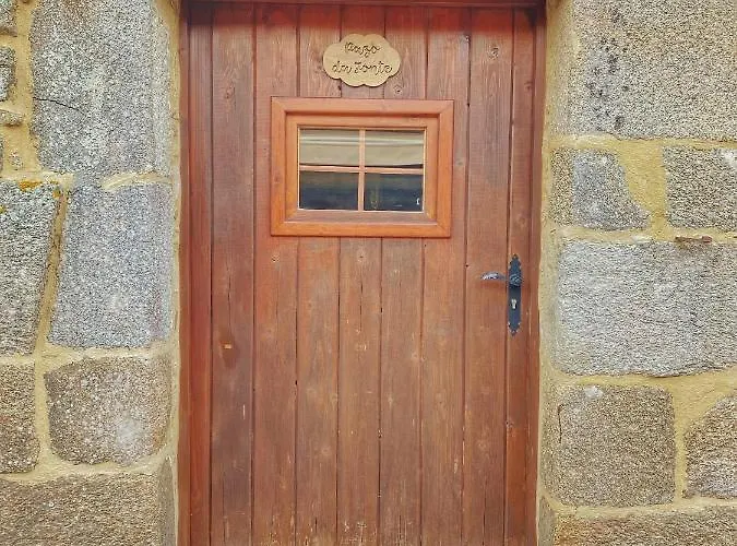 Casa Dos Amos En Costa Da Morte. A Coruna Ponteceso